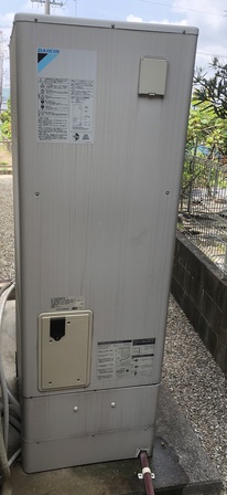 愛知県岡崎市 T邸 エコ給湯機の配管から水漏れ アイキャッチ画像